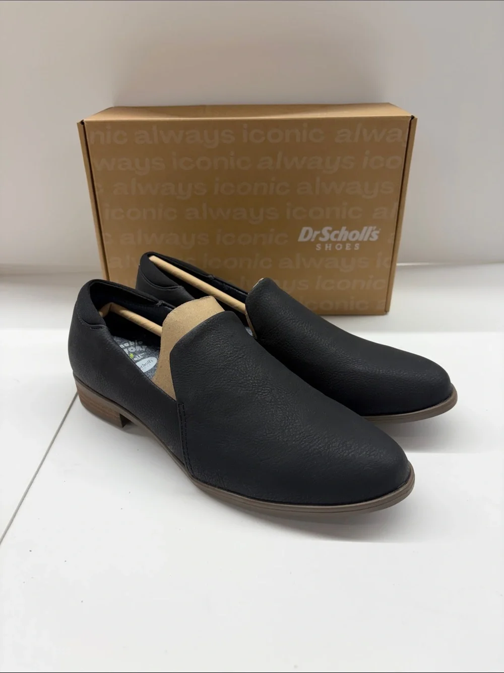 NEW Dr. Scholl's Black Slip-On Leather Loafers Women’s Size 8